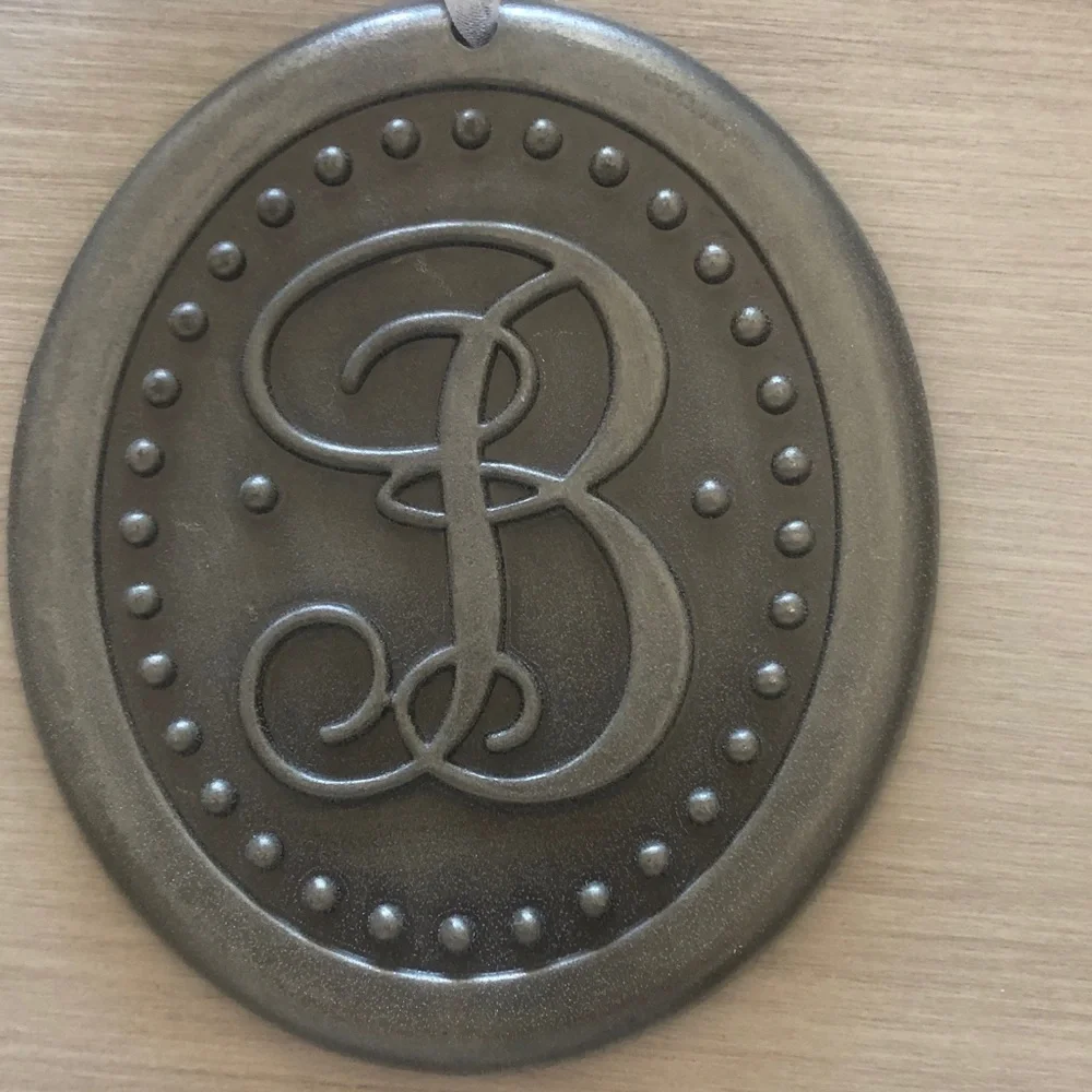 Elegant Monogram 'B' Ornament Gift Accent Decoration Home Decor